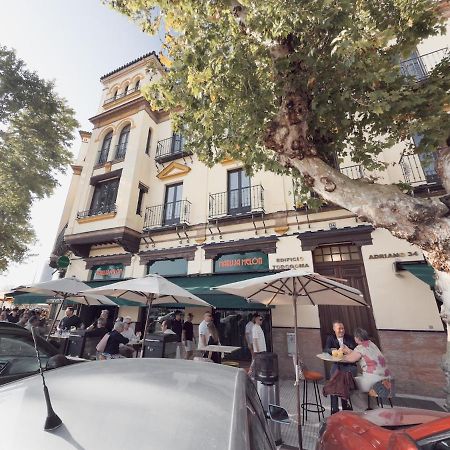Monkeys Apartments Adriano & Terrace Seville Exterior photo