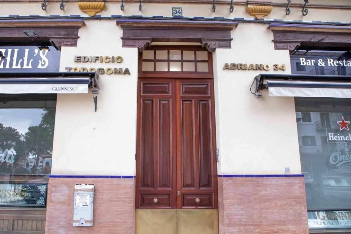 Monkeys Apartments Adriano & Terrace Seville Exterior photo